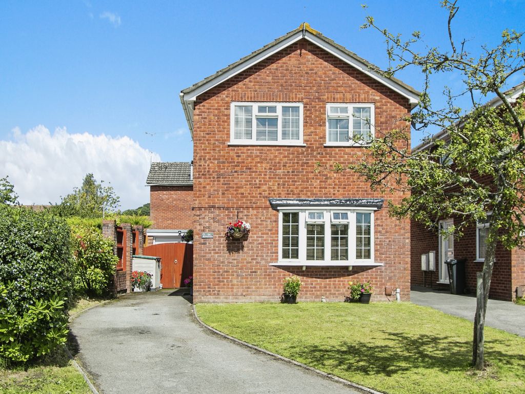 3 bed detached house for sale in Pimpern Close, Canford Heath, Poole