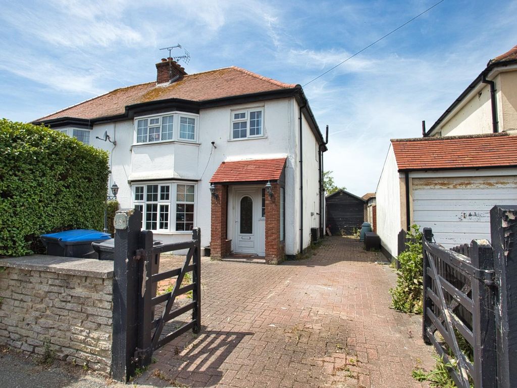 4 bed semidetached house for sale in Arlington Gardens, Margate CT9