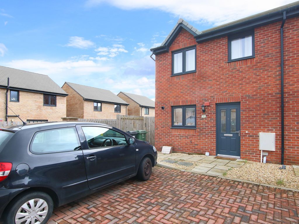 3 bed end terrace house for sale in 1 Yorkston Court, Gilmerton