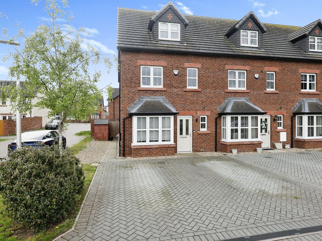 4 bed town house for sale in Haydock Drive, Carlisle CA2 Zoopla