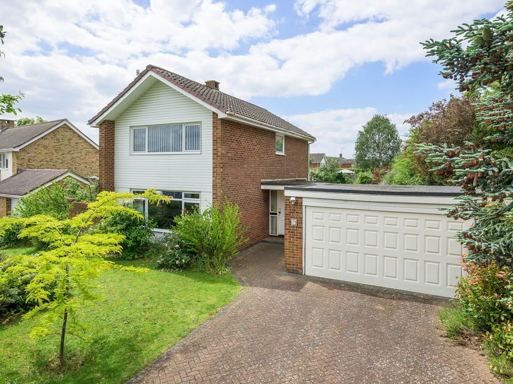 3 bed detached house for sale in Blakes Way, Welwyn AL6, £800,000 Zoopla