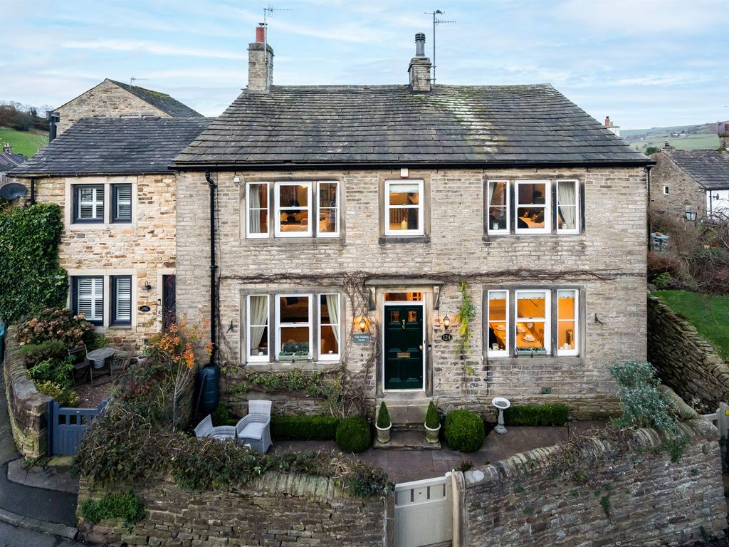 4 bed semidetached house for sale in Main Street, Cononley, Keighley