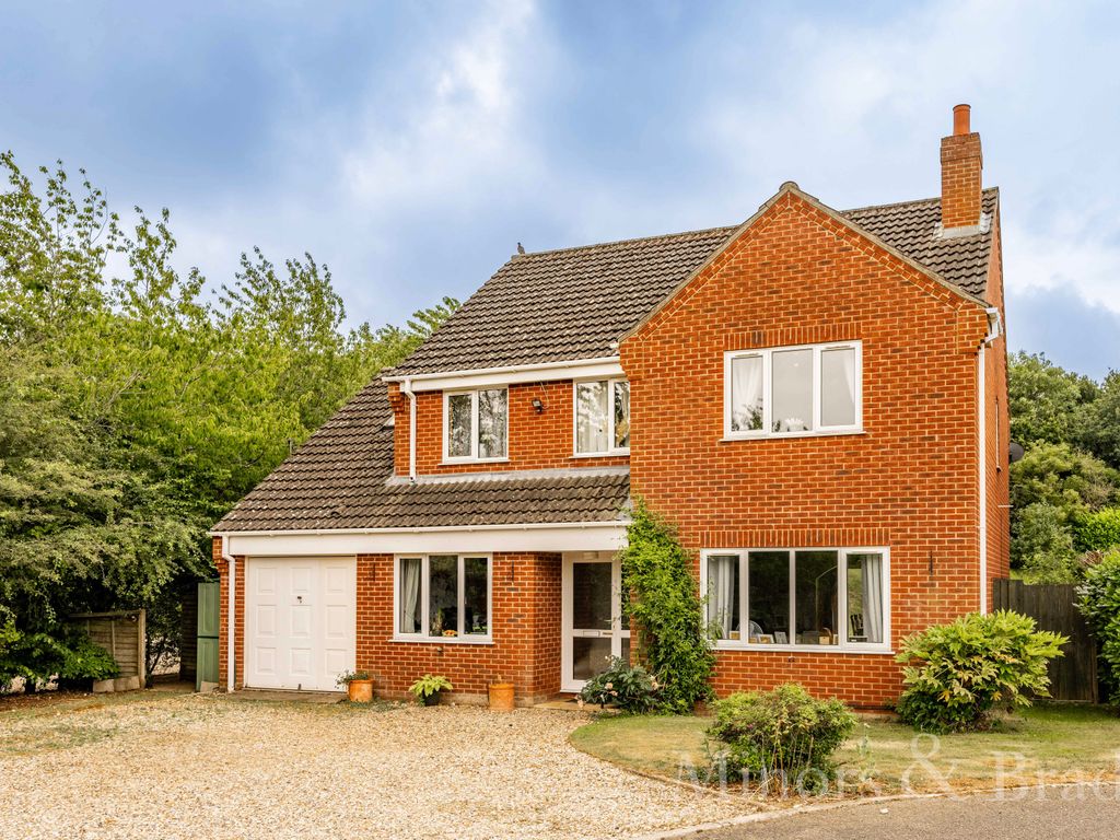 5 bed detached house for sale in Norwich Road, Dereham NR20 Zoopla