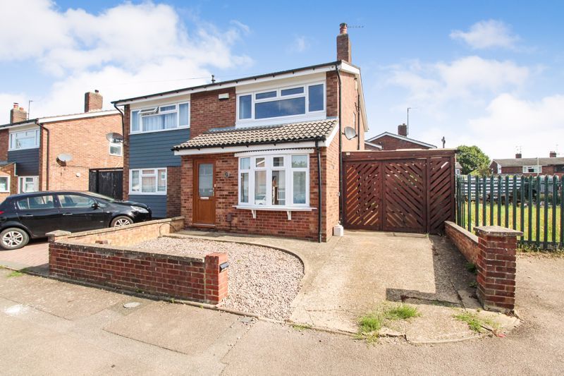 3 bed semidetached house for sale in Bents Close, Clapham MK41 Zoopla