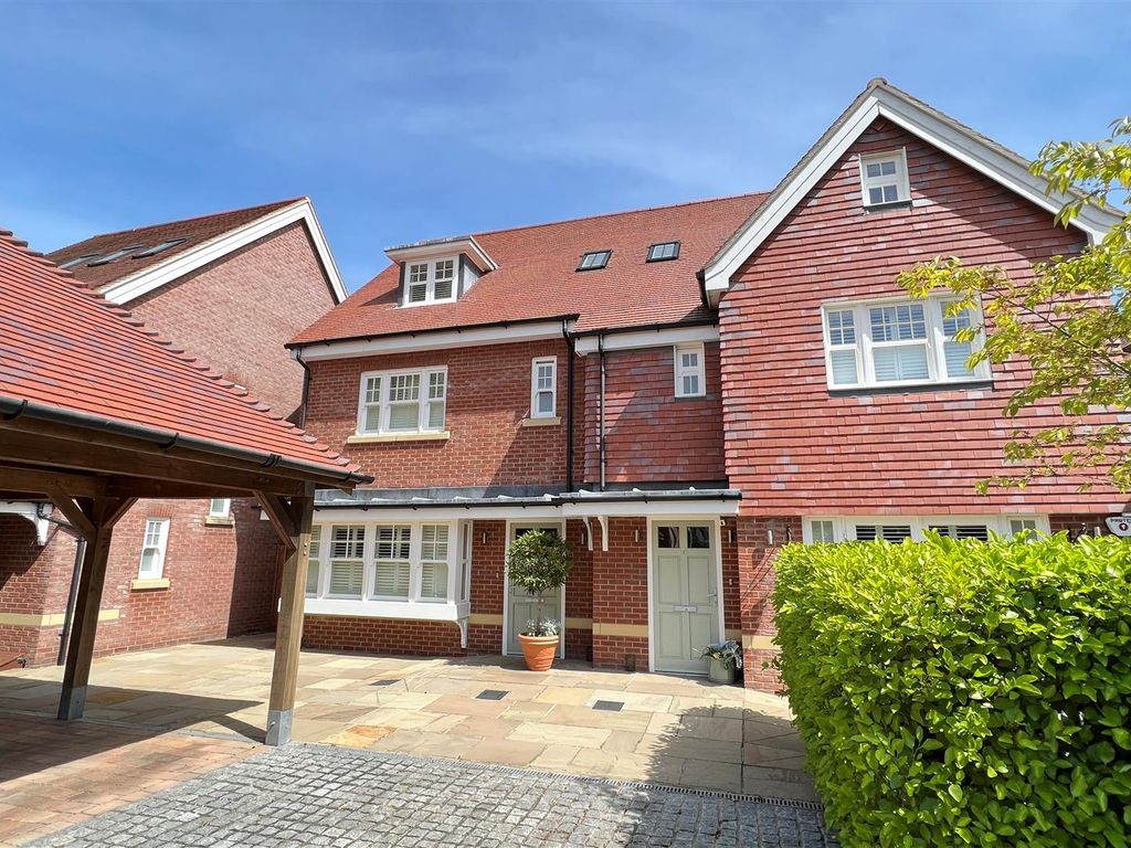 4 bed town house for sale in Forest Road, Branksome Park, Poole BH13 Zoopla