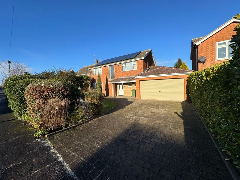 4 bed detached house to rent in Grove Coach Road, Retford DN22, £1,250