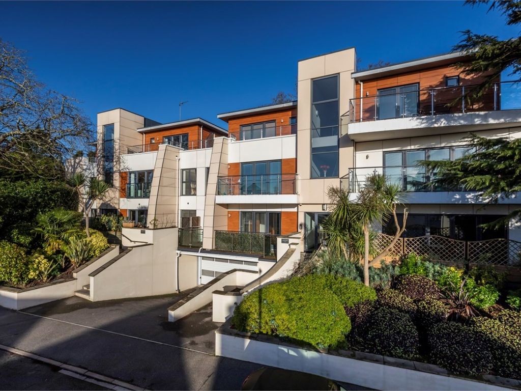 2 bed flat for sale in Glenair Road, Ashley Cross, Poole BH14, £365,000