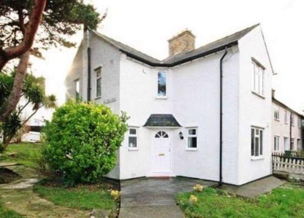 3 bed end terrace house for sale in Priory Road, Hampton TW12 Zoopla