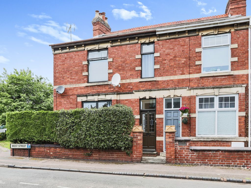 3 bed end terrace house for sale in West Street, Tamworth