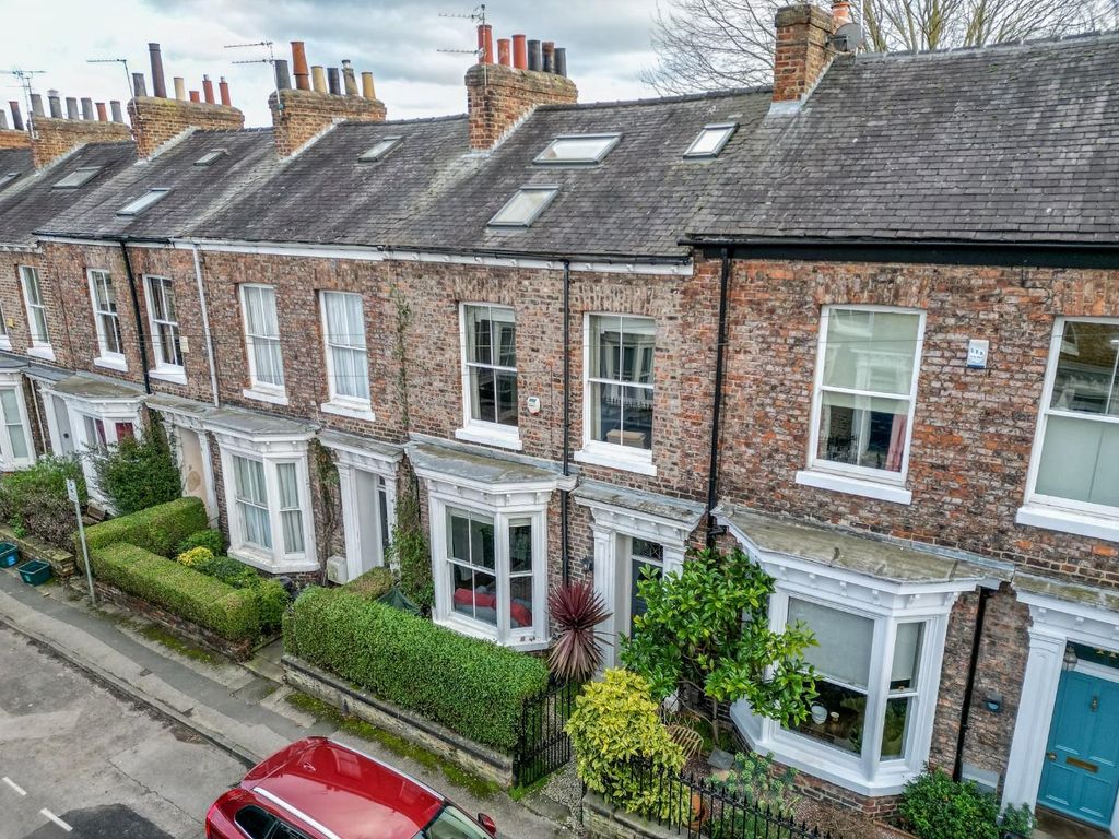4 bed terraced house for sale in St. Johns Street, York YO31, £675,000