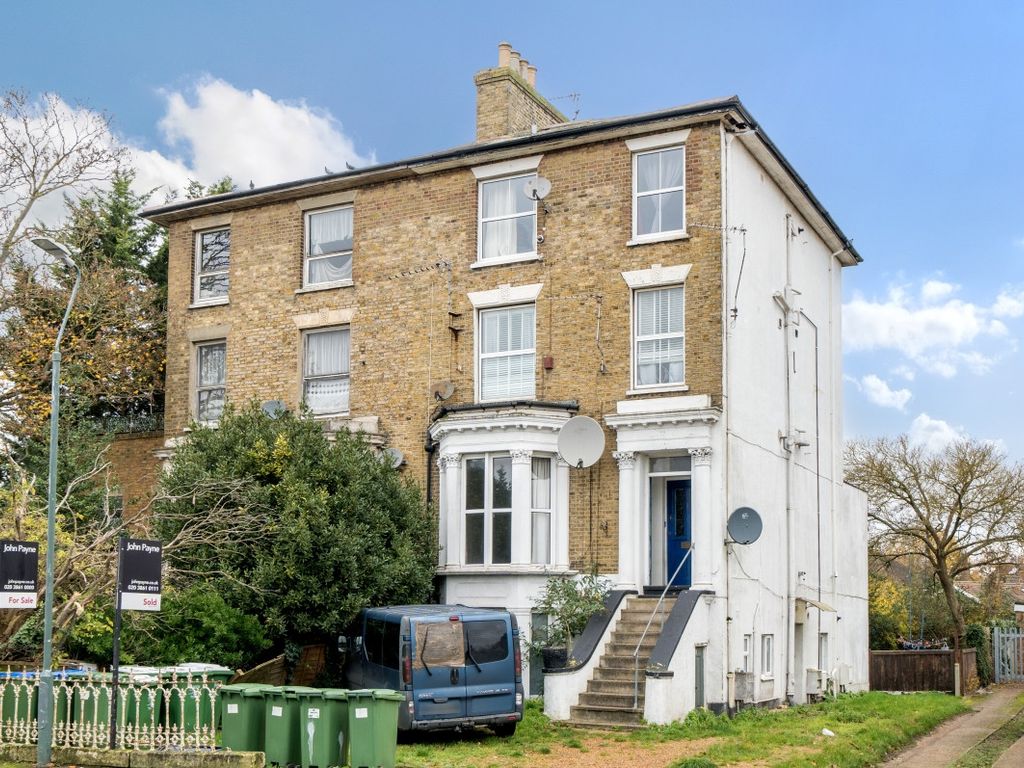 2 bed flat for sale in West Heath Road, London SE2, £220,000 Zoopla