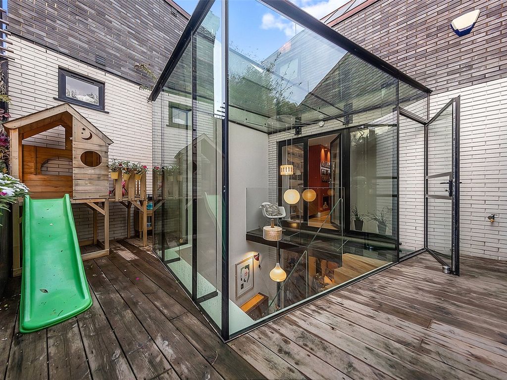 Gondar Gardens London NW6