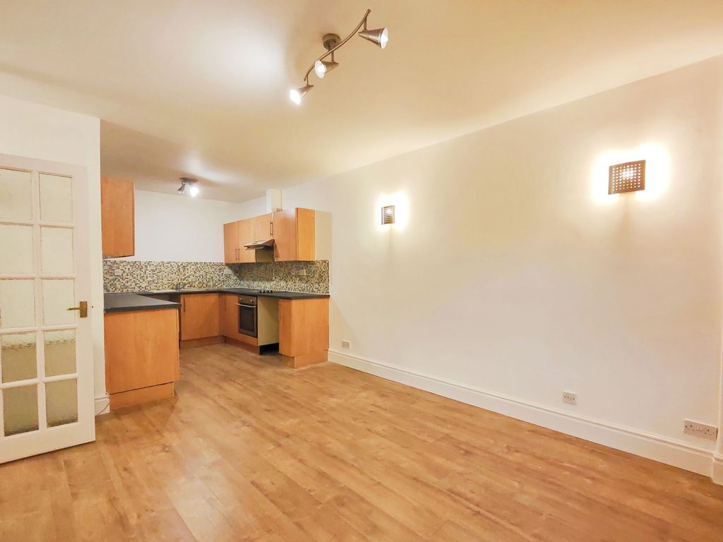 2 bed flat for sale in Thurnham Street, Lancaster LA1 Zoopla
