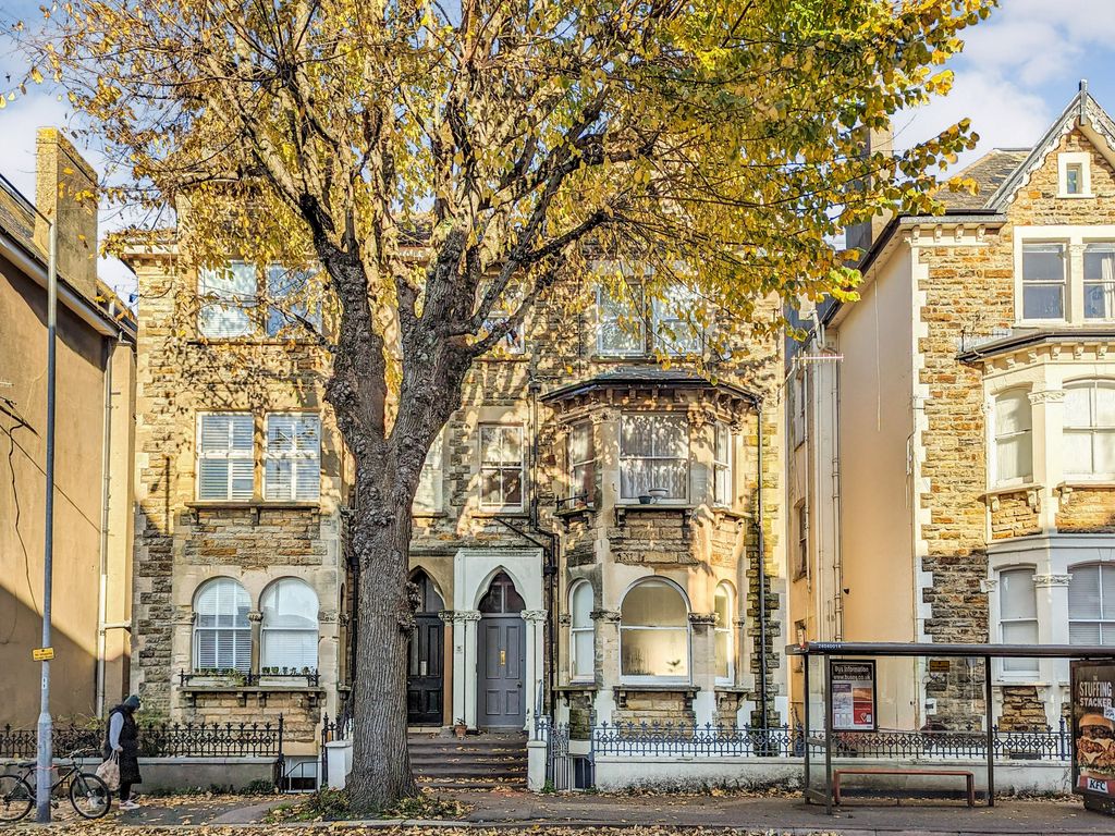 1 bed flat for sale in Cromwell Road, Hove BN3, £100,000 Zoopla