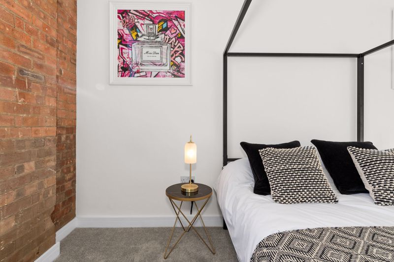 Flat 5A Newsboy, Old Bedford Road, Luton LU2  