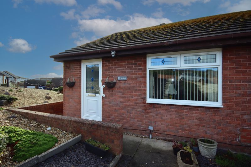 1 bed semidetached bungalow for sale in Traeth Melyn, Deganwy, Conwy
