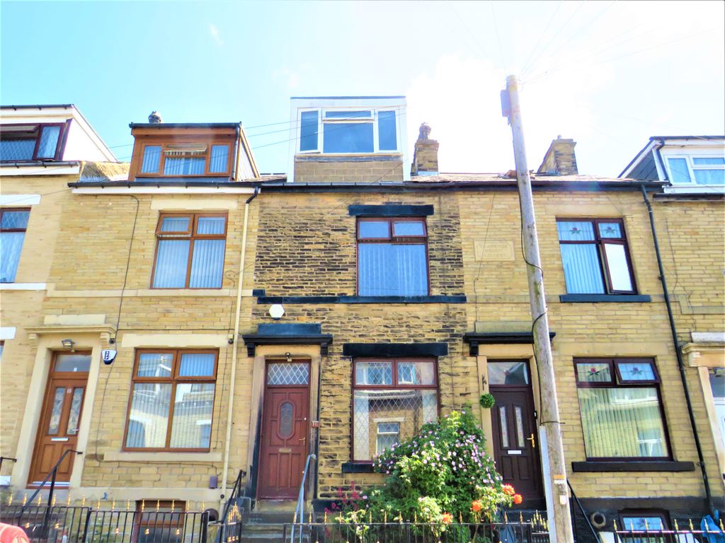 4 bed terraced house for sale in Byron Street, Bradford BD3 Zoopla