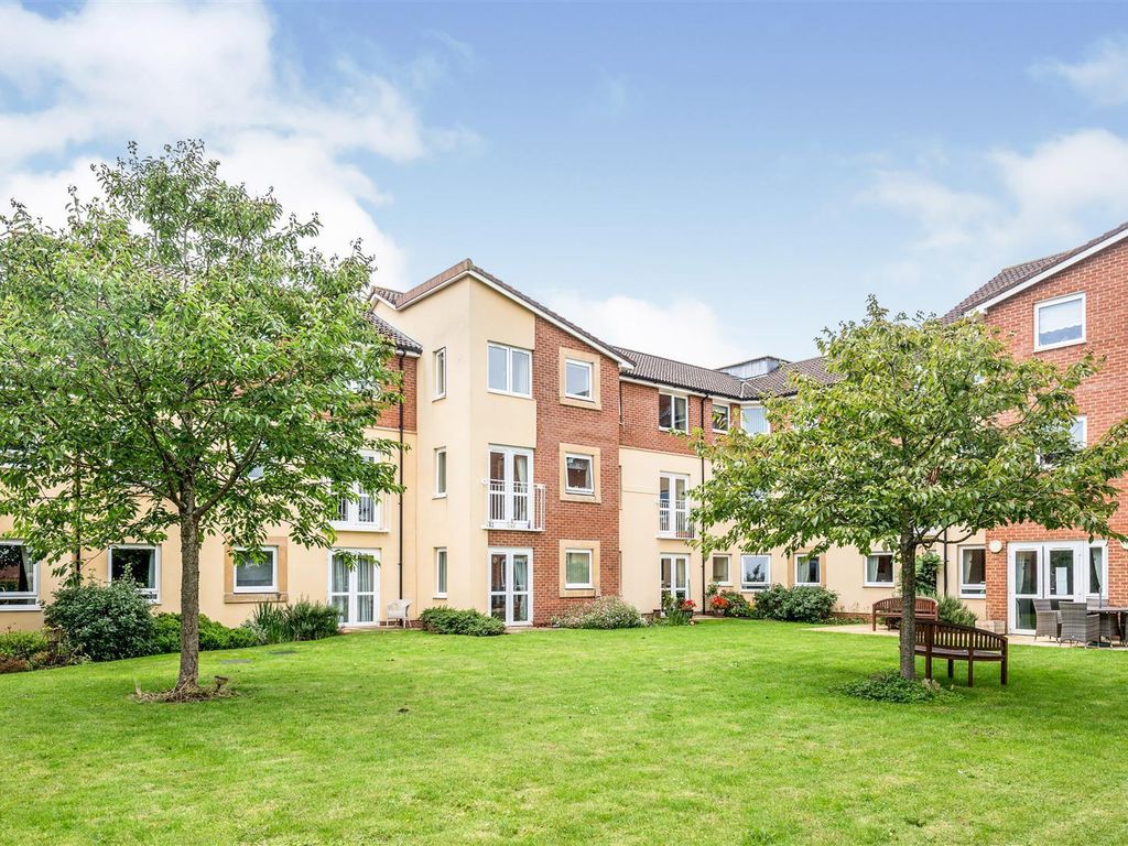 1 bed flat for sale in Fussells Court, Station Road, Worle, Weston