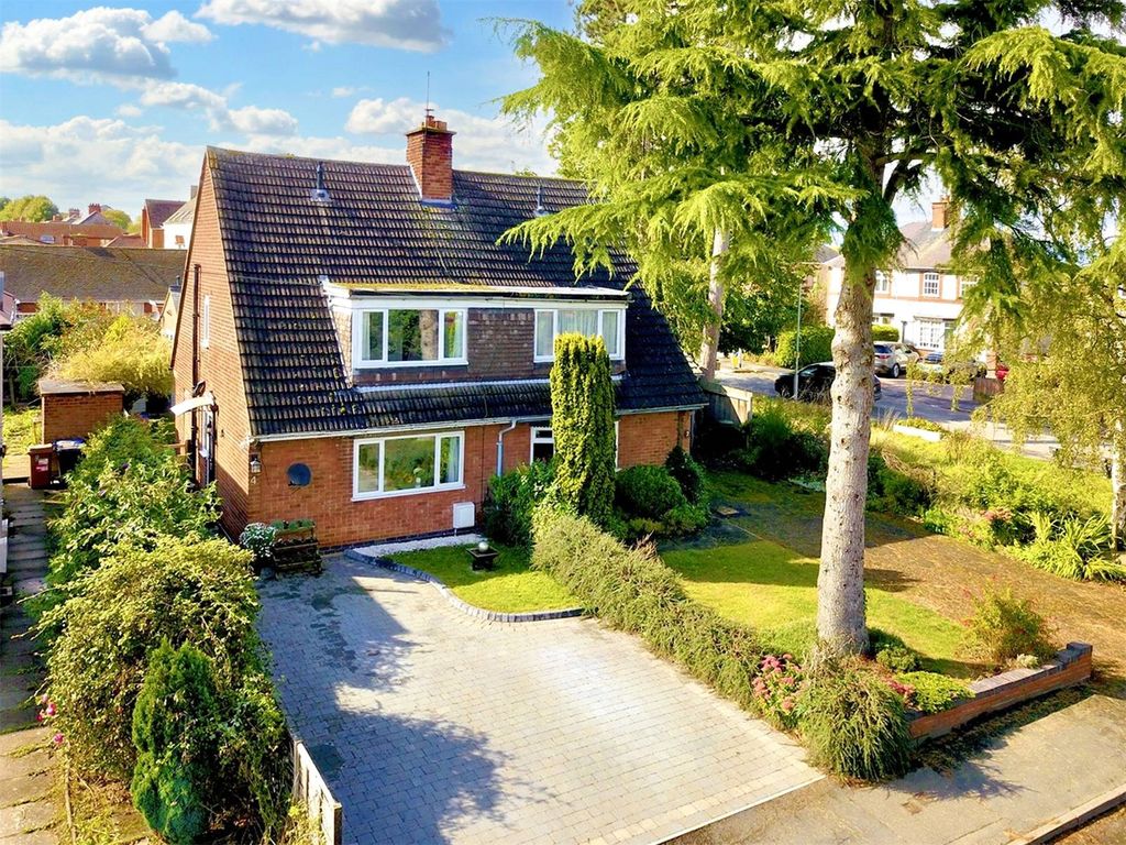 3 bed semidetached house for sale in Pine Close, Stoke Golding