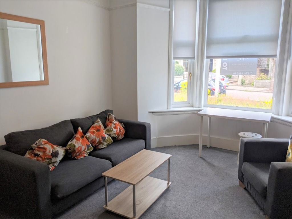 3 bed flat to rent in Clifton Road, Hilton, Aberdeen AB24 Zoopla