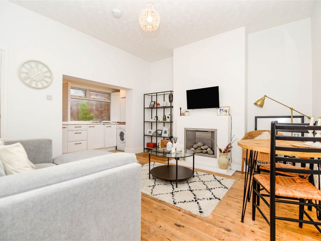 1 bed flat to rent in 7072, Portsmouth Road, Woolston, Southampton