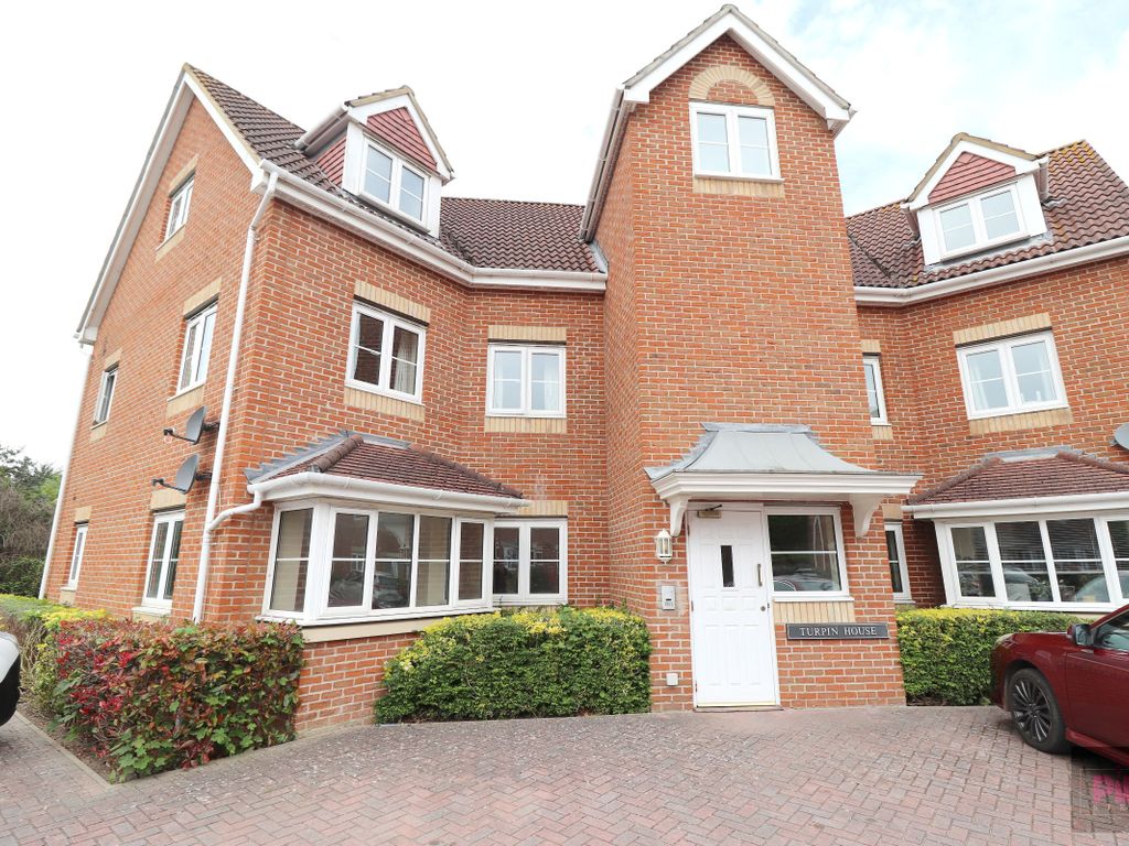 2 bed flat to rent in The Tollgate, Fareham PO16 Zoopla