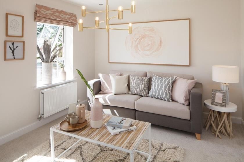 4 bed property for sale in Tay Road, Lubbesthorpe, Leicester LE19, £