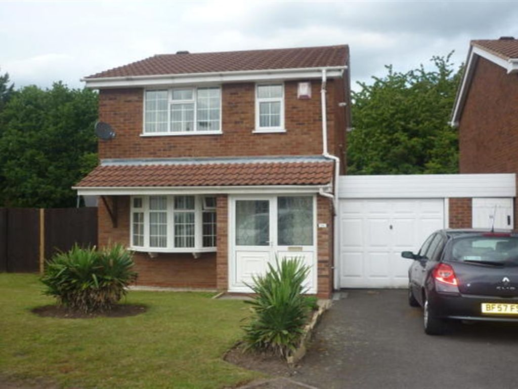 3 bed detached house to rent in Charlecote Rise, Willenhall WV13 Zoopla