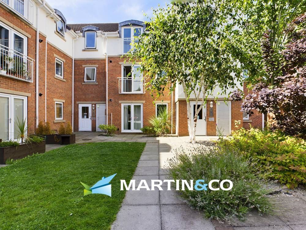 2 bed flat for sale in Lagentium Plaza, Glasshoughton, Castleford WF10