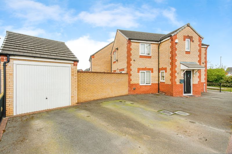 4 bed detached house for sale in Hillside Avenue, Liverpool L36, £