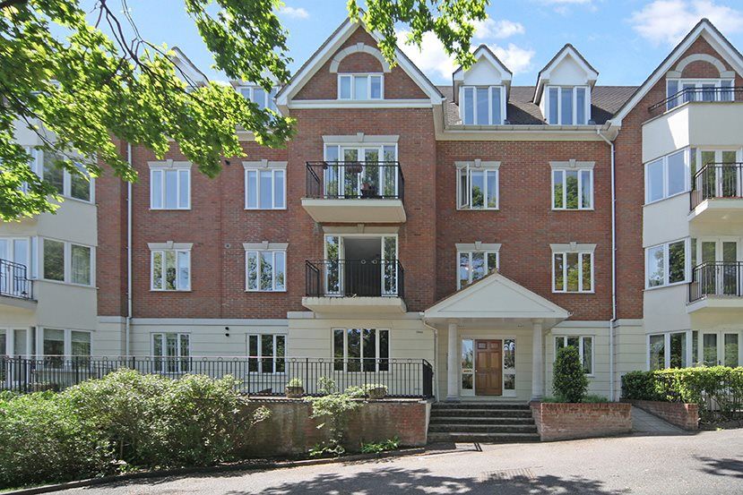 2 bed flat to rent in Wimbledon Hill Road, London SW19, £2,700 pcm Zoopla