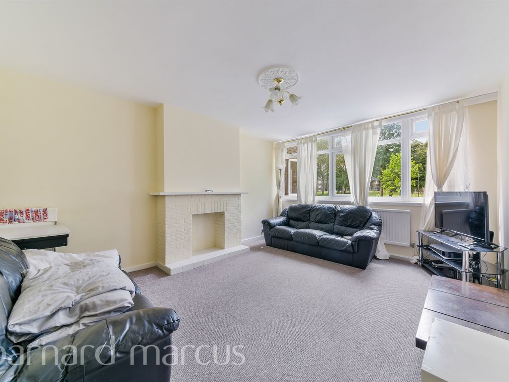 3 bed terraced house for sale in Coburg Crescent, London SW2 Zoopla