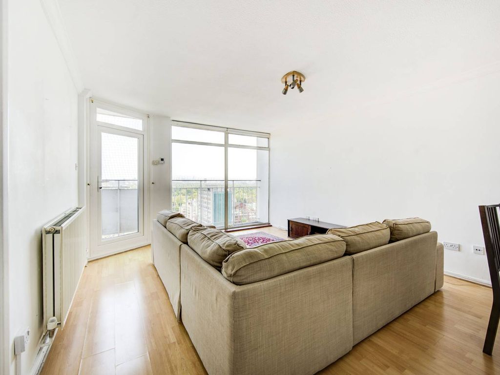 2 bed flat to rent in Campden Hill Towers, Notting Hill Gate, London