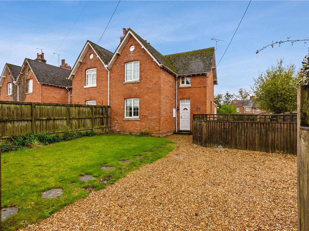 3 bed semidetached house for sale in Green Drove, Pewsey, Wiltshire