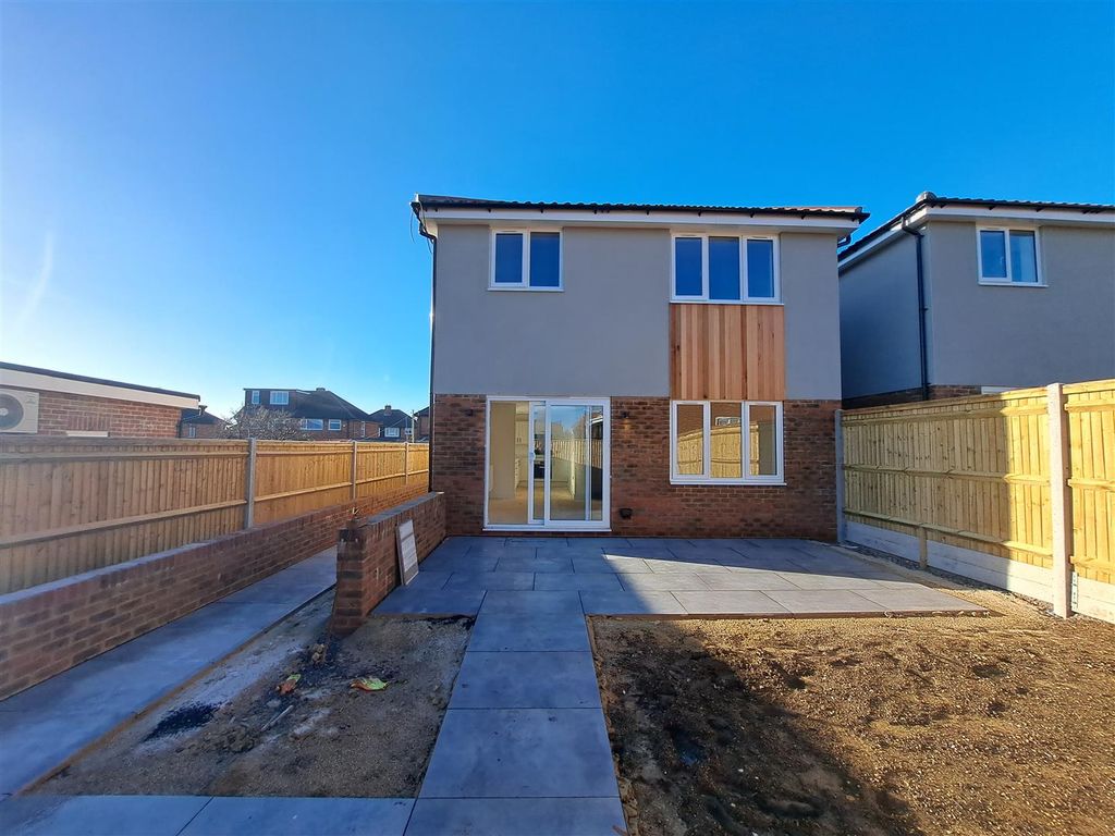 New home, 3 bed detached house for sale in Aldsworth Close, Portsmouth