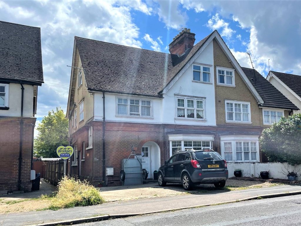 2 bed flat for sale in Church Lane East, Aldershot, Hampshire GU11 Zoopla
