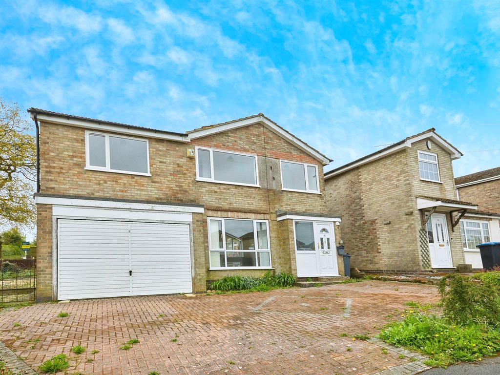 4 bed detached house for sale in Alport Close, Hulland Ward, Ashbourne