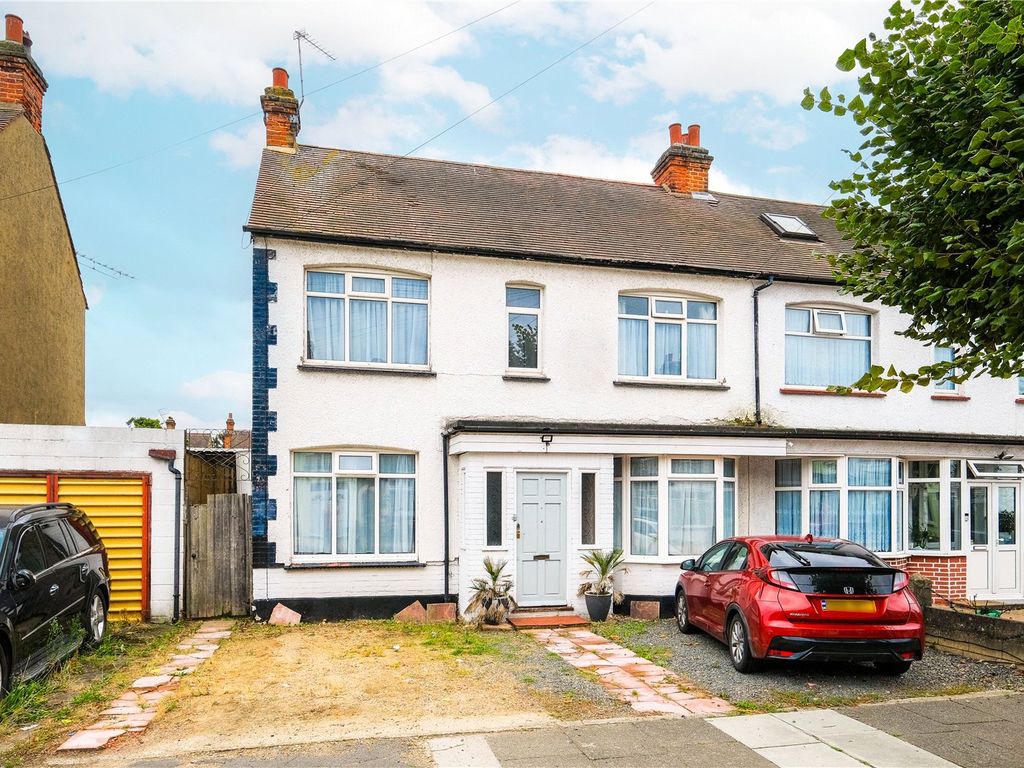 3 bed end terrace house for sale in Avery Gardens, Gants Hill IG2, £