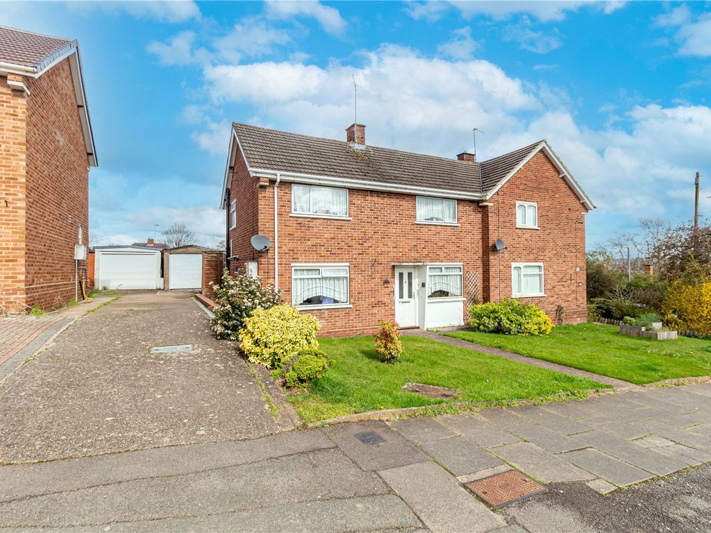 3 bed semidetached house for sale in Greenlands Avenue, Greenlands