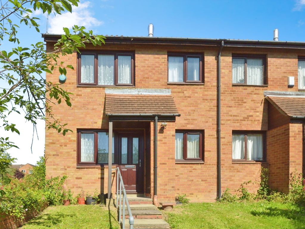 1 bed detached house for sale in Clay Hill, Two Mile Ash, Milton Keynes