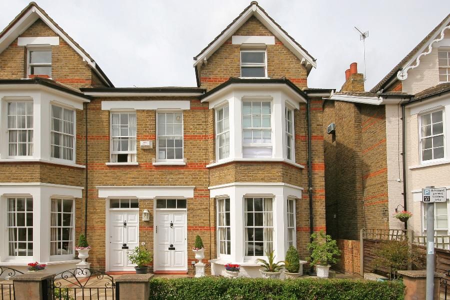 1 bed flat for sale in Larkfield Road, Richmond TW9 Zoopla
