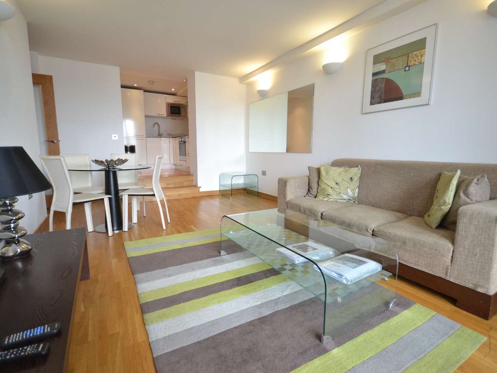 1 bed flat to rent in 28 Saffron Hill, Farringdon, London EC1N, £2,097