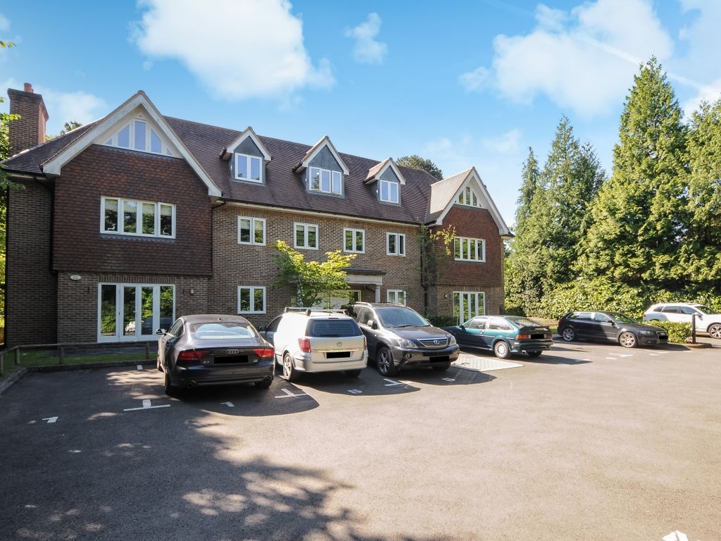 2 bed flat to rent in London Road, Sunningdale, Ascot SL5 Zoopla