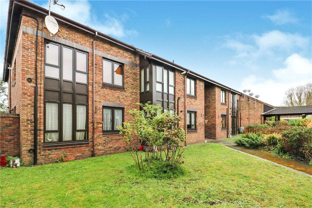 Gate Court, Gateway, Weybridge KT13  