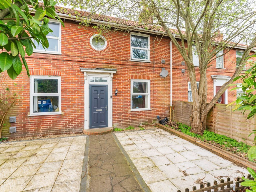 3 bed terraced house for sale in Aylsham Road, Norwich NR3, £240,000