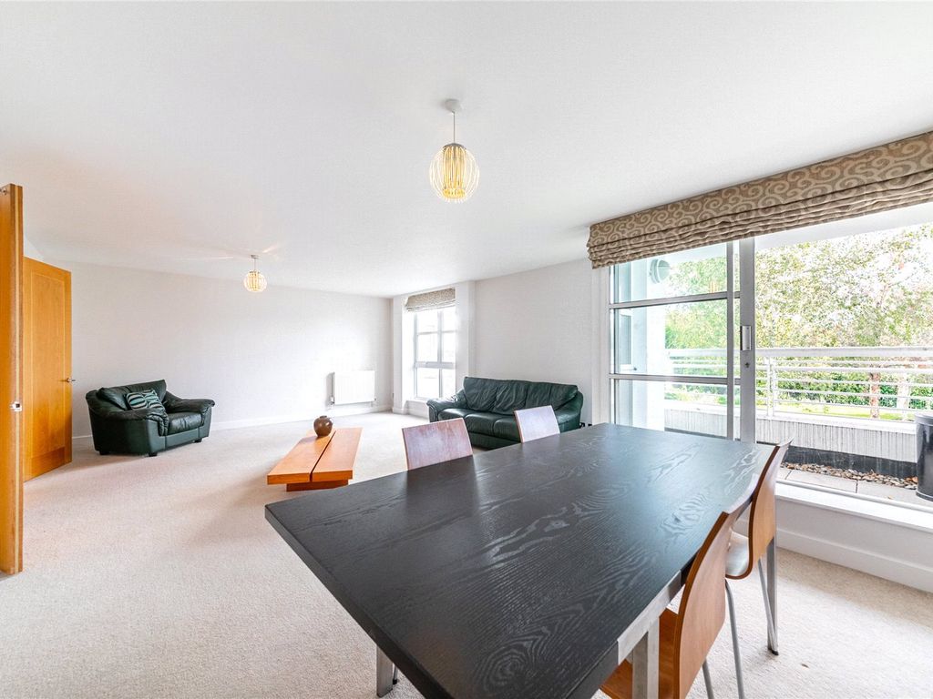 Barrier Point Road, London E16  