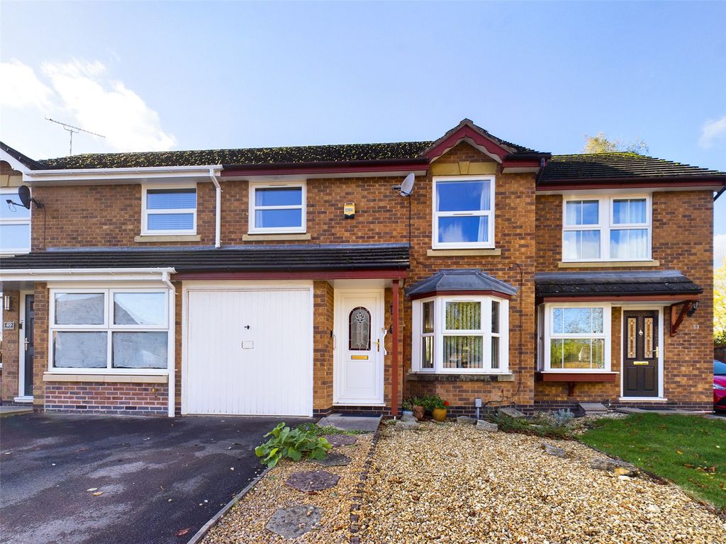 3 bed terraced house for sale in Spinney Road, Barnwood, Gloucester