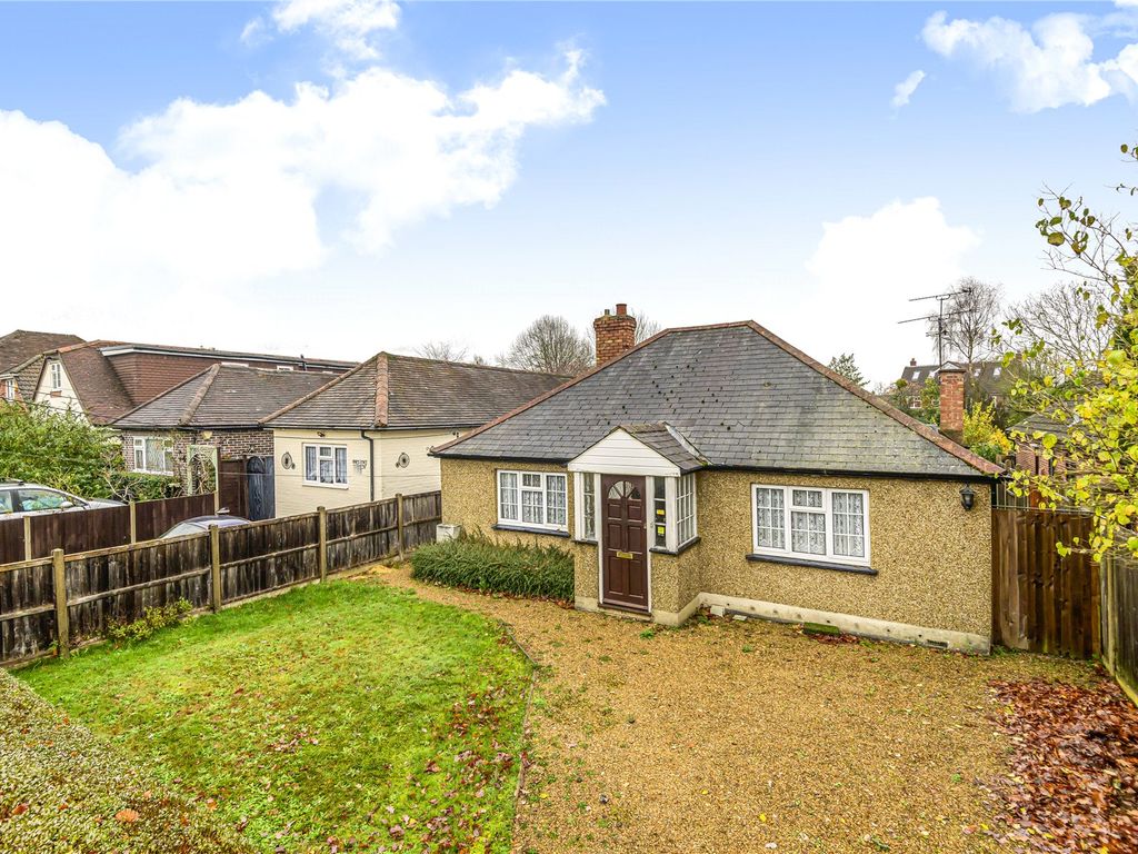 3 bed bungalow for sale in West End, Woking, Surrey GU24 Zoopla