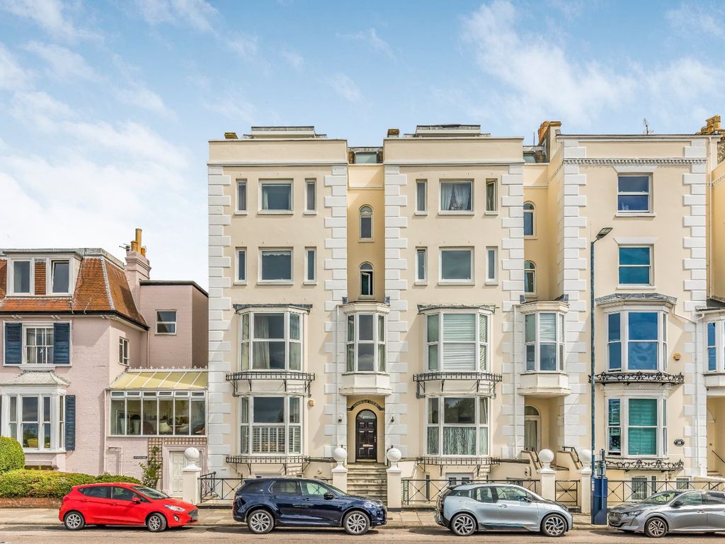 2 bed flat for sale in Clarence Parade, Southsea, Hampshire PO5 Zoopla