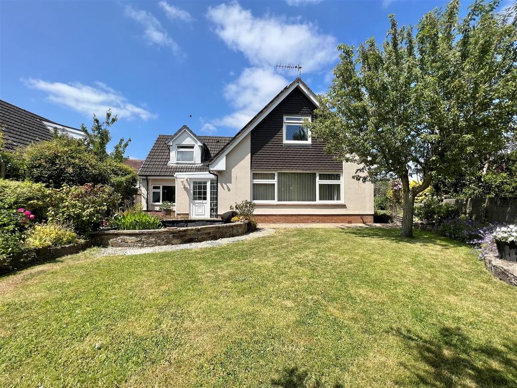 3 bed property for sale in Villa Close, Barnstaple EX32 Zoopla